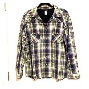 Patagonia organic cotton button down shirt